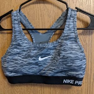 Nike-Pro Sports Bra